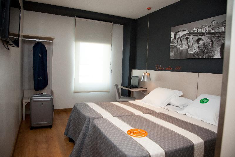Hotel Bed4U טודלה מראה חיצוני תמונה